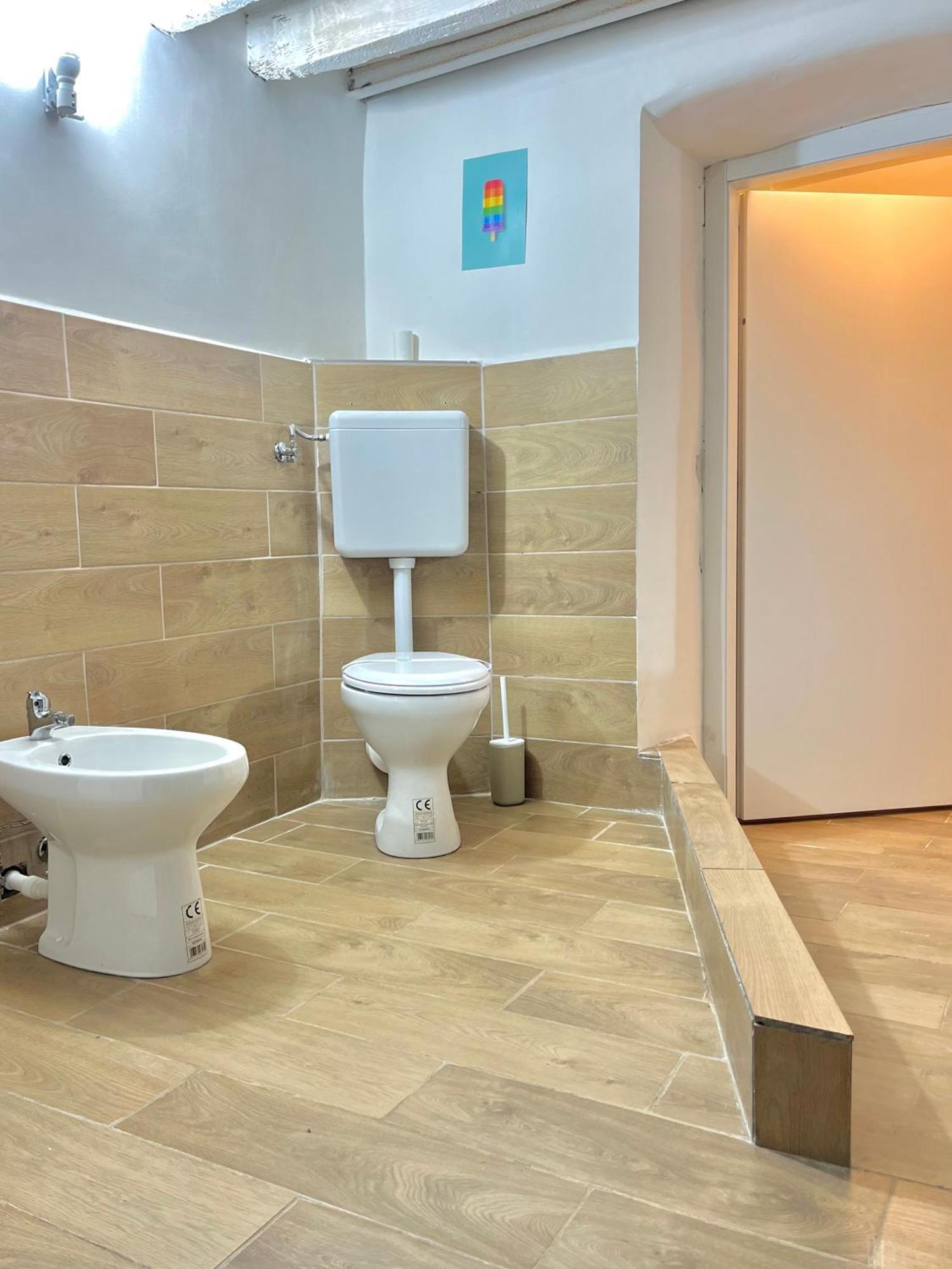 Genova Centro Affittacamere- Bagno In Comune エクステリア 写真