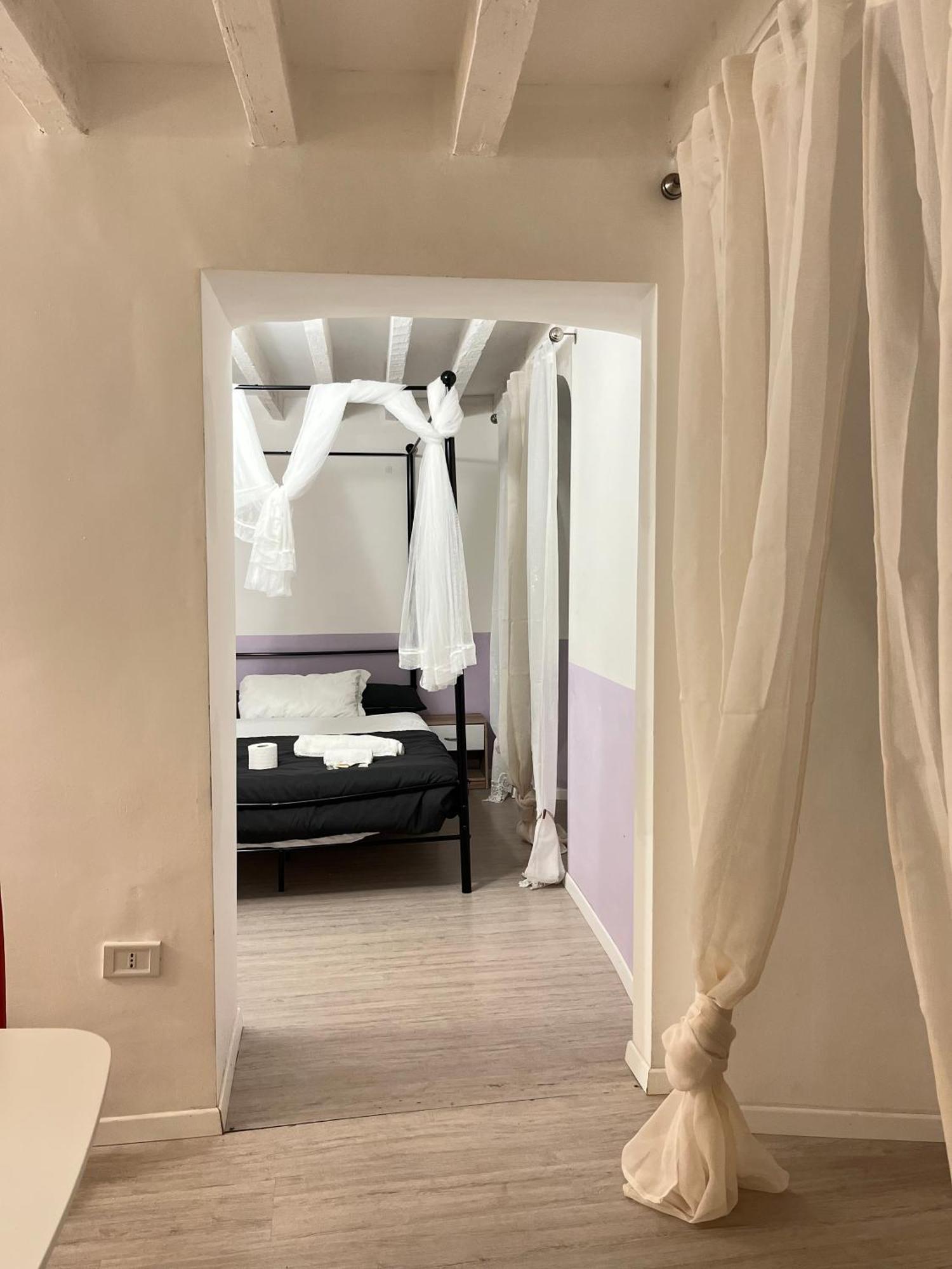 Genova Centro Affittacamere- Bagno In Comune エクステリア 写真